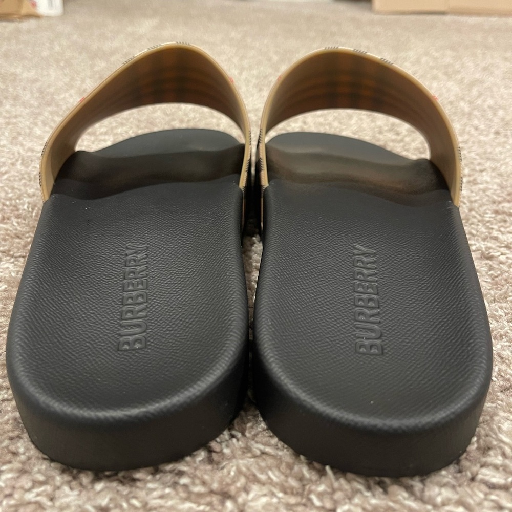 Burberry Black and Tan Slide Sandals